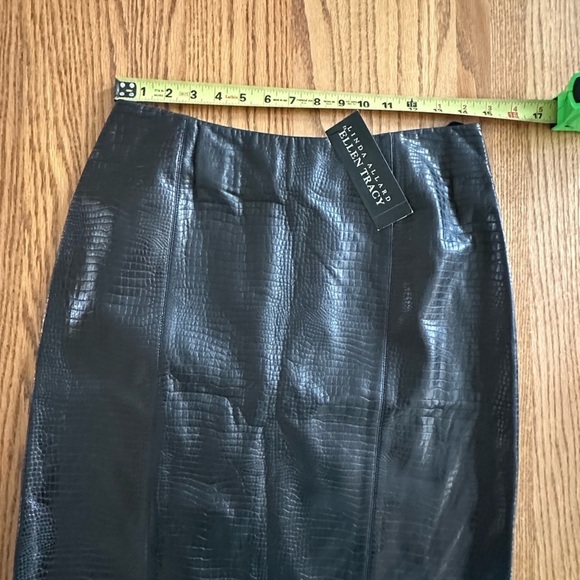 Linda Allard Ellen Tracy 100% Leather Pencil Skirt Size 8 NWT - Picture 7 of 11